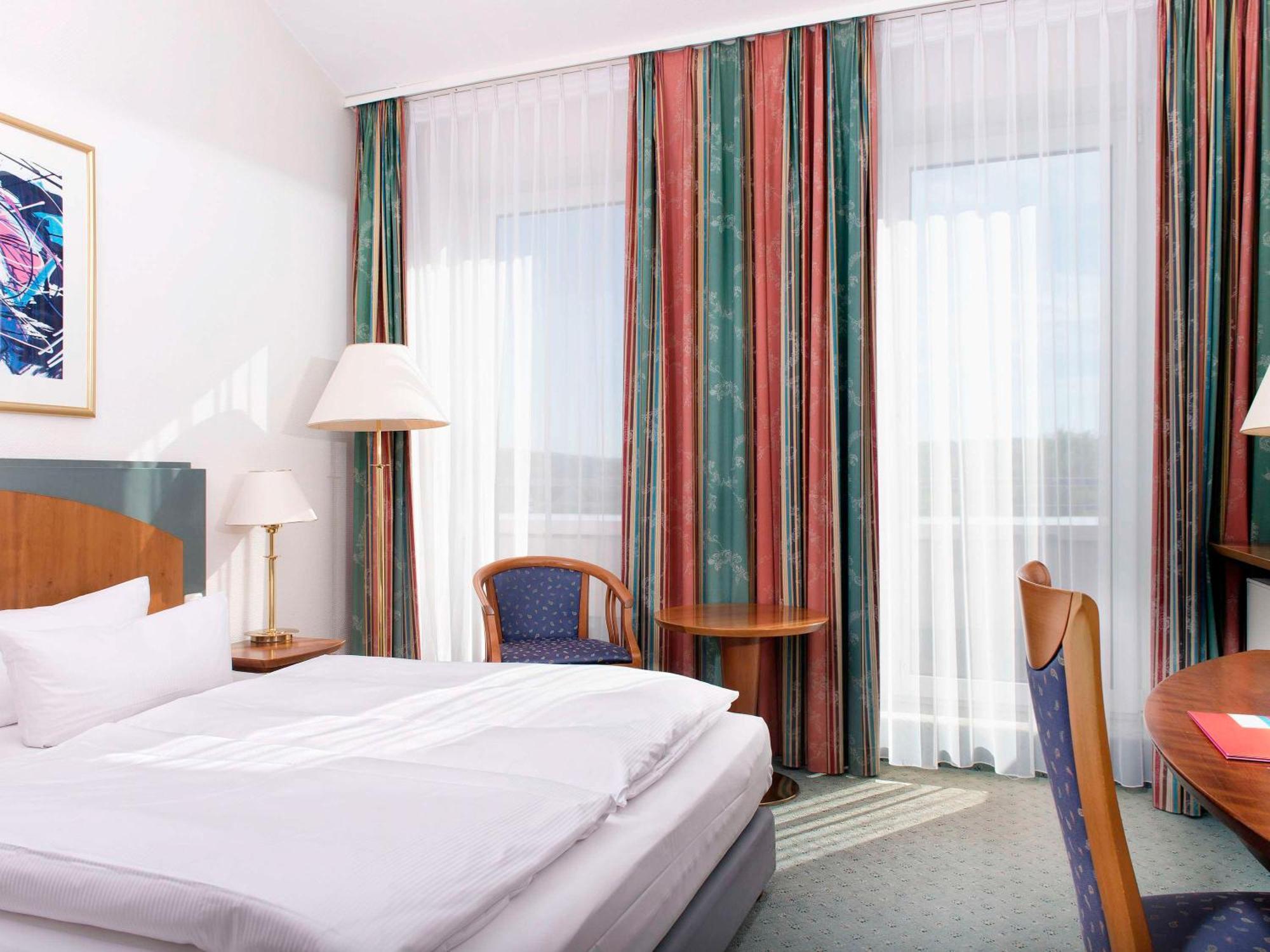 Congress By Mercure Hotel 4*